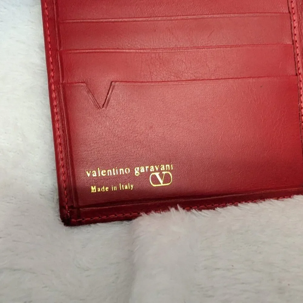 Authentic Valentino Garavani Embossed Bifold Wallet